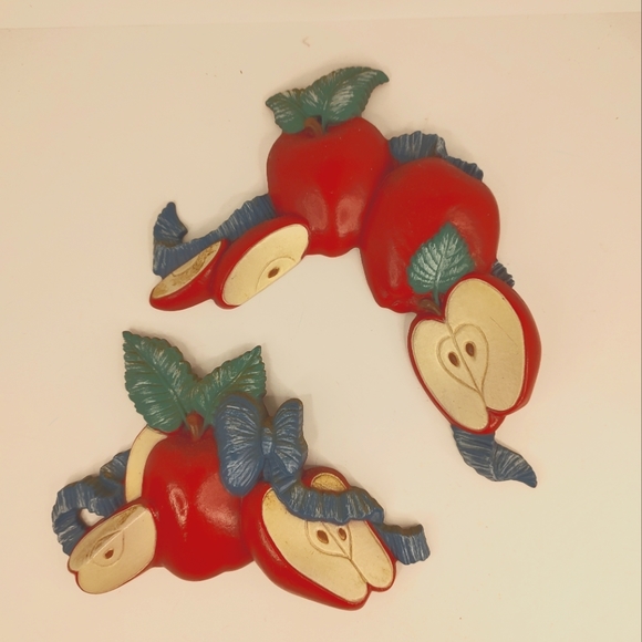 Vintage 1998 Kitchen/Home Interior Apple Wall Plaque Decor Set Of 2 - Picture 1 of 14